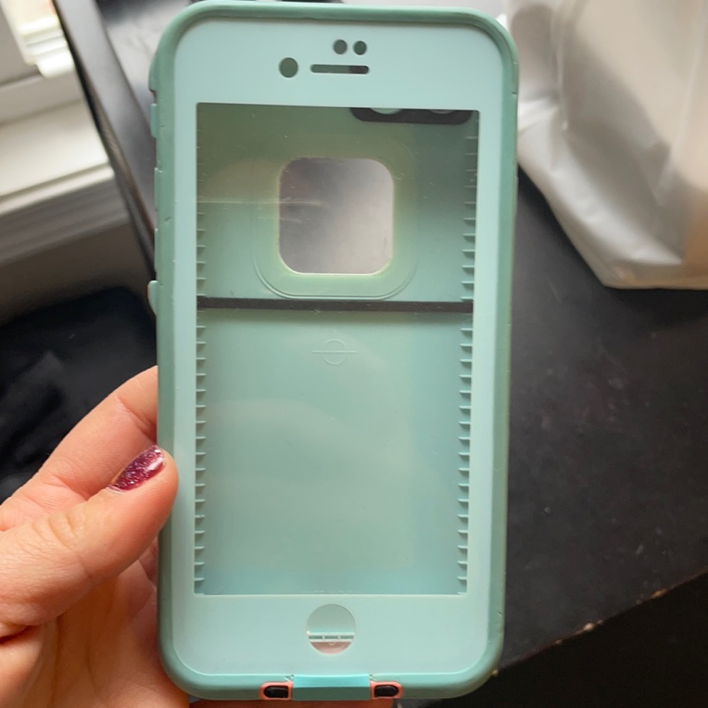 IPhone 7 life proof case